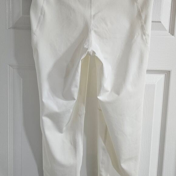 Nike Pro Cream Leggings with Black Accents - Picture 6 of 7